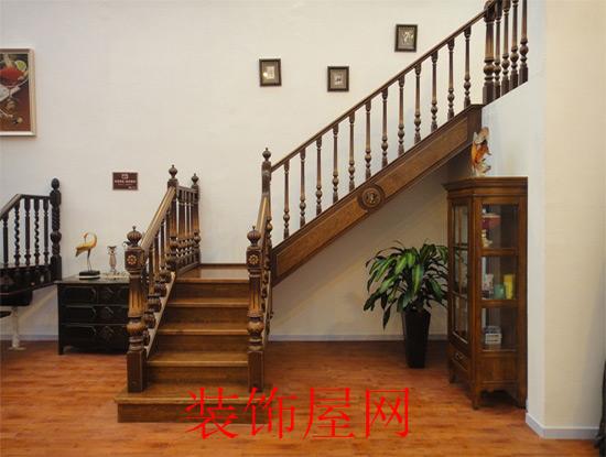 实木楼梯和钢木楼梯哪个好 实木楼梯和钢木楼梯哪个好